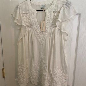 NEW Sundance pullover in size Medium